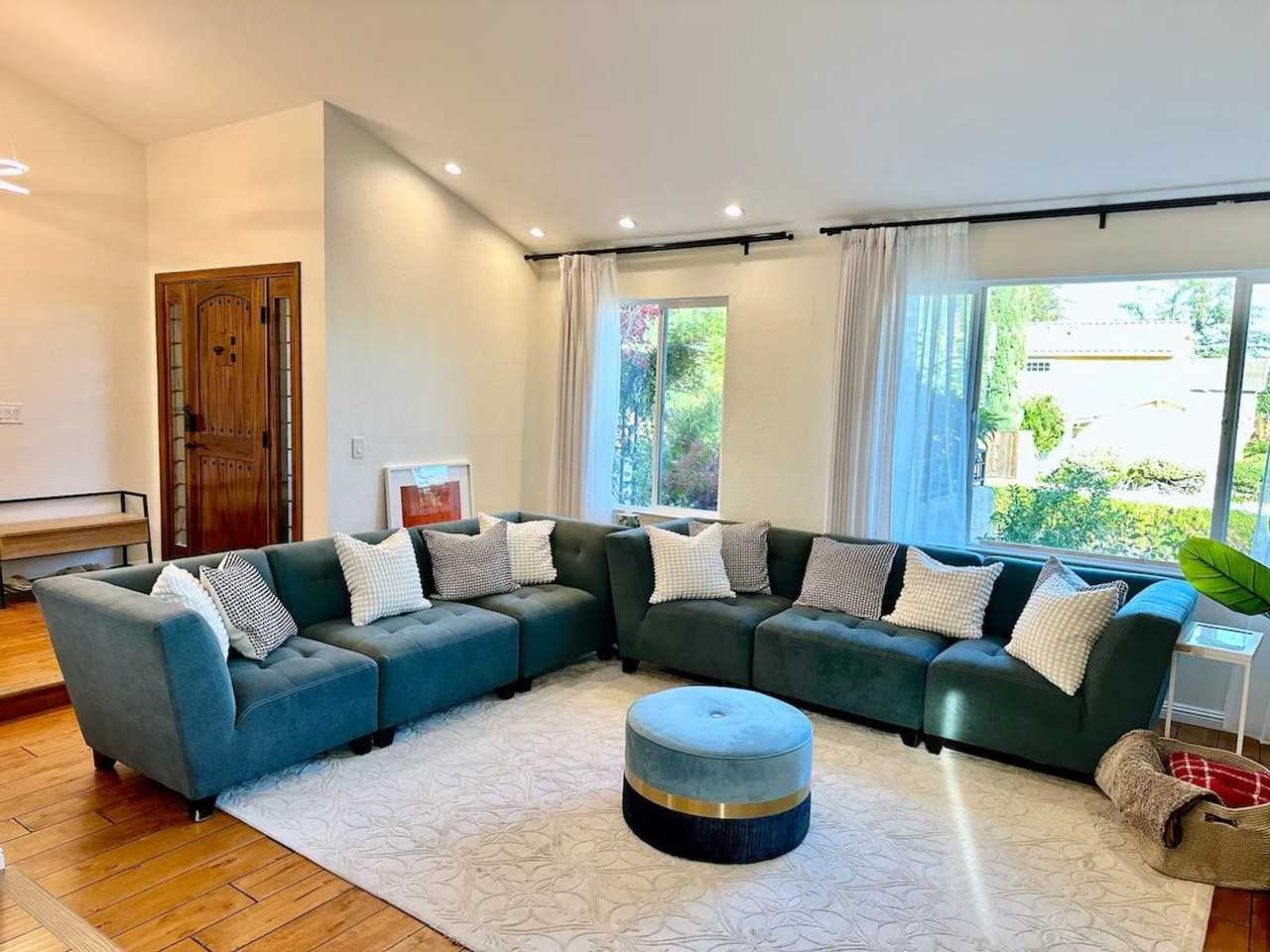 6505 Skyfarm Dr #1369413P - Photo 5 of 50