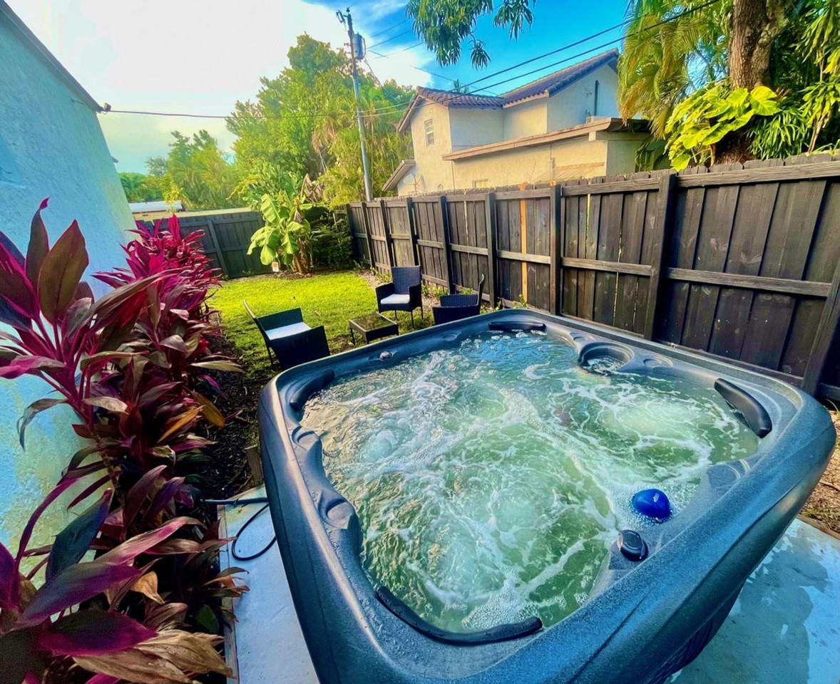 834 Ne 14th Ave #1369649P - Photo 4 of 22