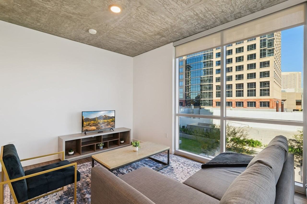 222 East Jefferson Street - Photo 6 of 50