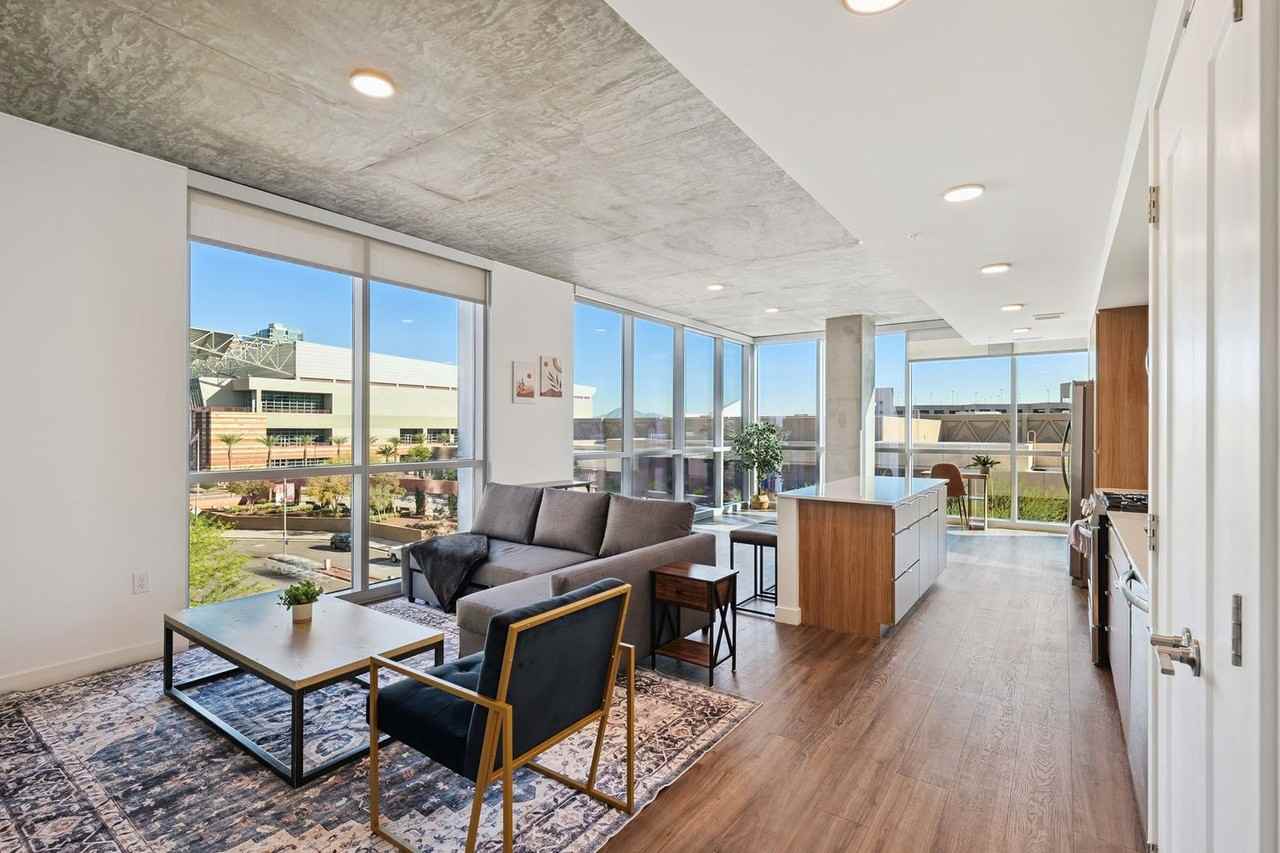 222 East Jefferson Street - Photo 7 of 50