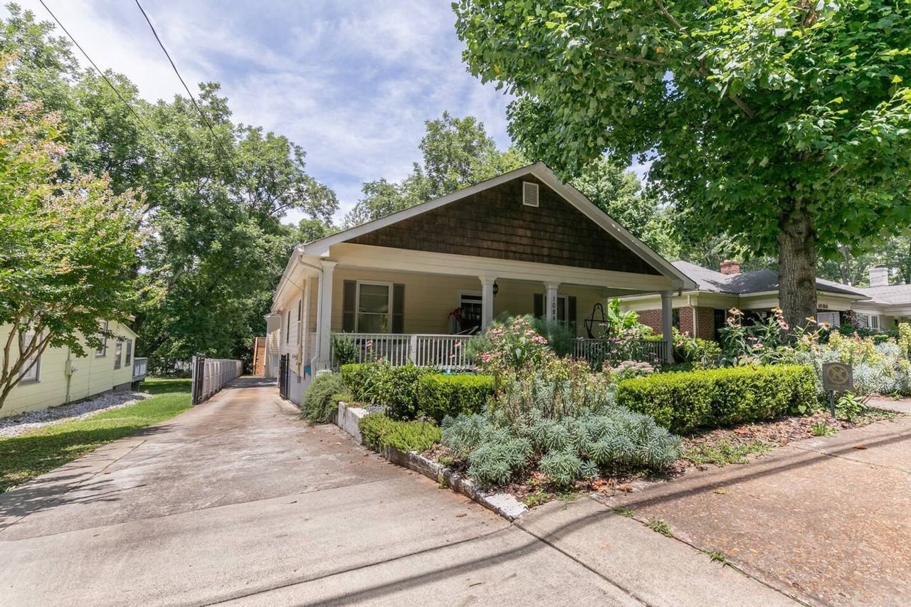 1084 Sanders Ave Se #1261327P - Photo 5 of 50