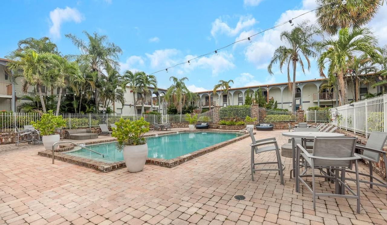 4401 W Kennedy Blvd #1369906P - Photo 3 of 50