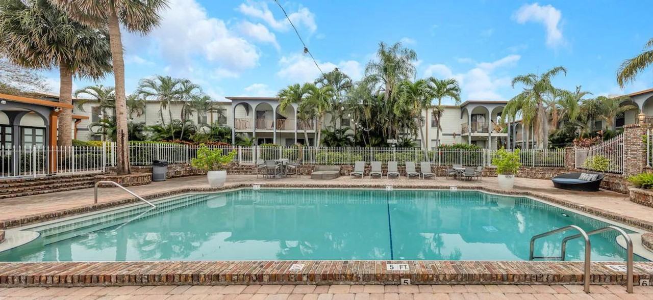 4401 W Kennedy Blvd #1369906P - Photo 6 of 50