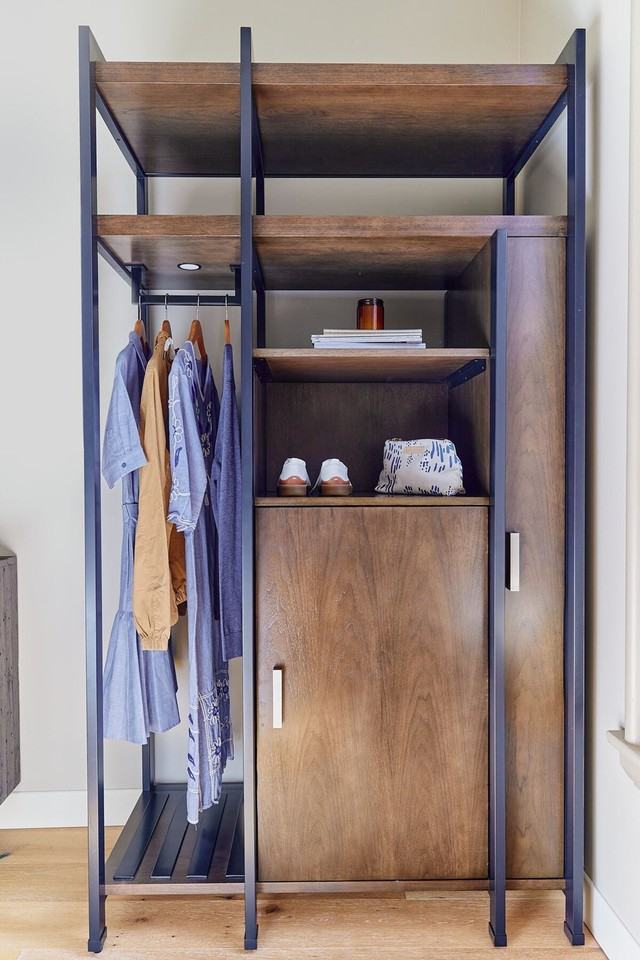 121 Middle St #1366942P - Photo 6 of 8