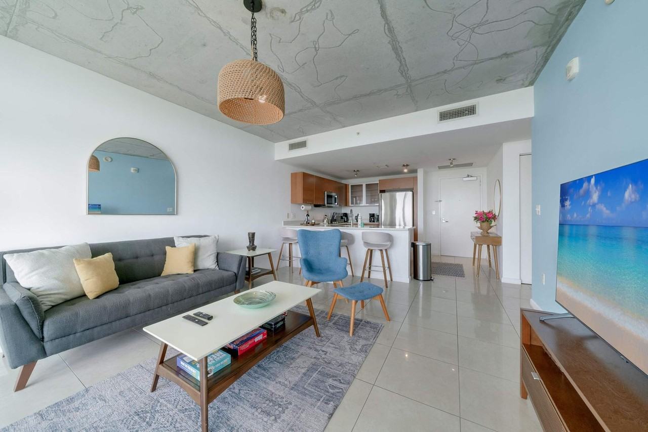 3250 Ne 1st Ave #1370191P - Photo 3 of 44