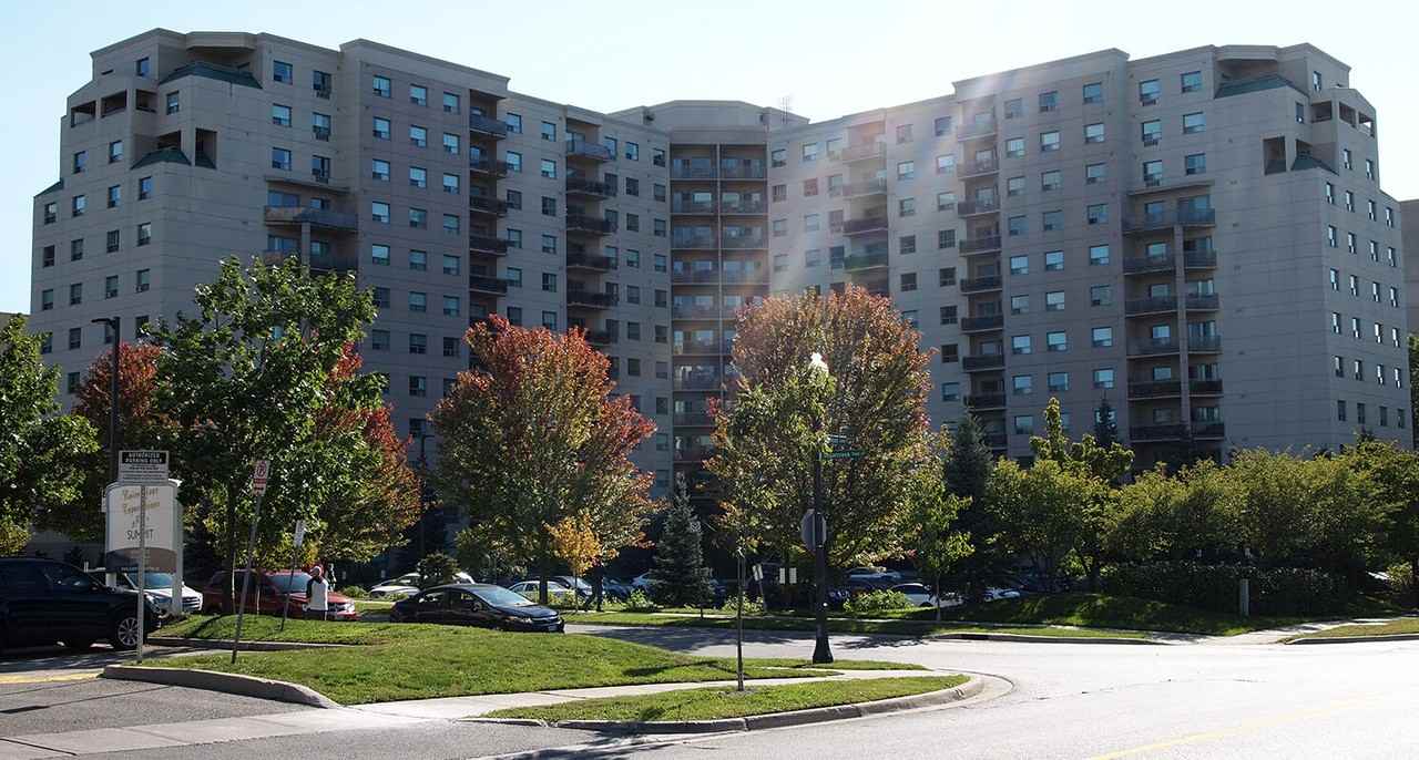 565 Proudfoot Place - Photo 3 of 50