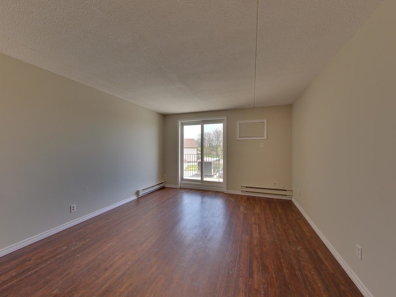 149 London Road - Photo 6 of 12