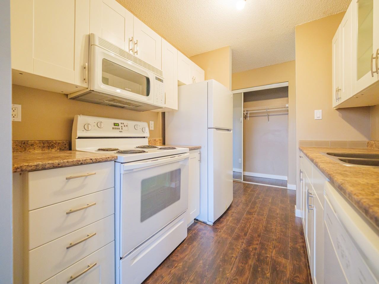 Common Wealth Place - Photo 5 of 9