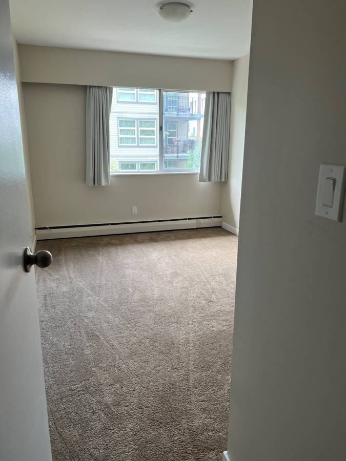 Braemar Court - Photo 3 of 17