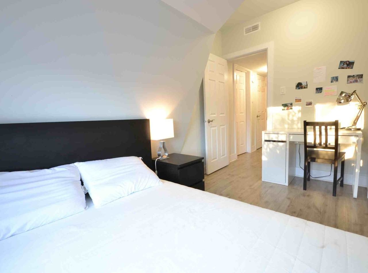 177 Henderson - Photo 4 of 27