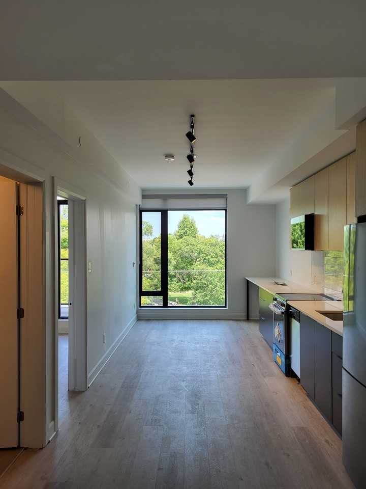 444 Bronson Ave - Photo 5 of 9