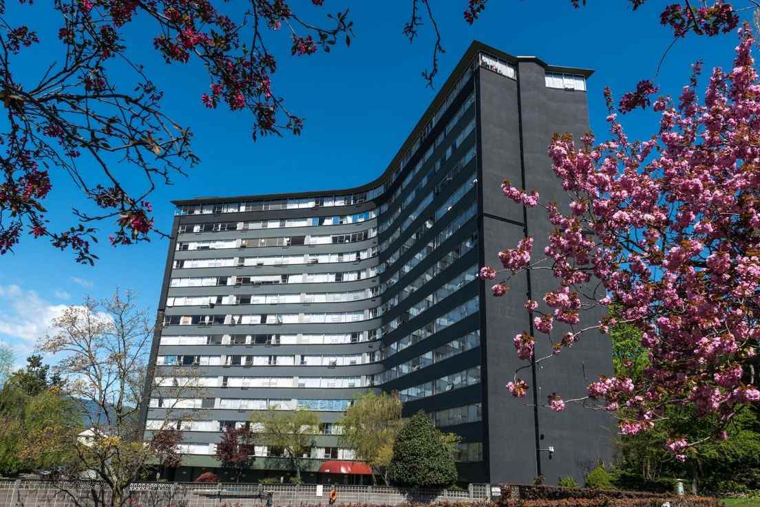 Parkview Towers - Photo 3 of 27