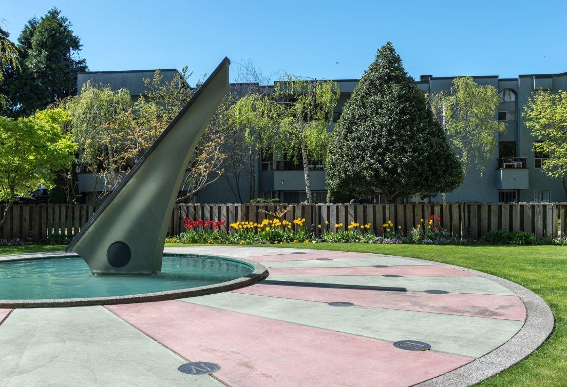 Parkview Towers - Photo 6 of 27