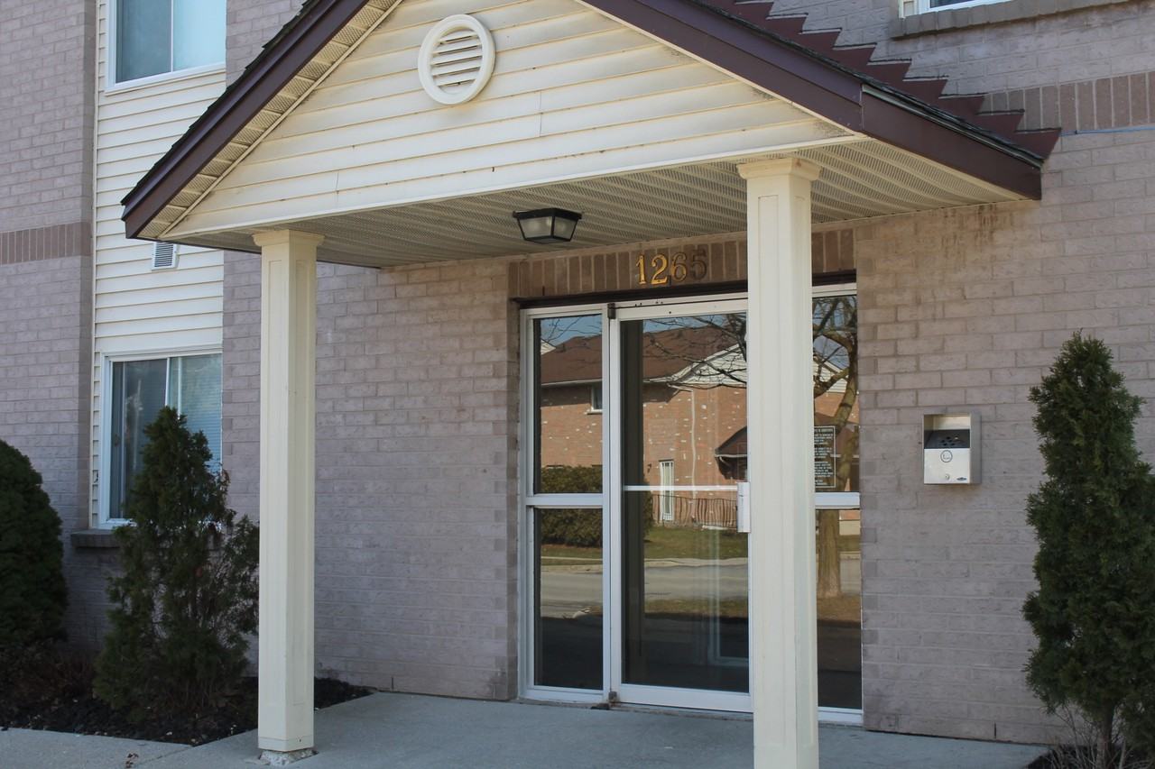 1265 Bentley Drive - Photo 3 of 16