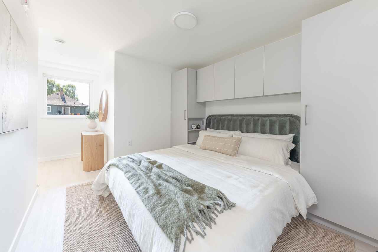 Neighbour on 4th - Photo 7 of 50