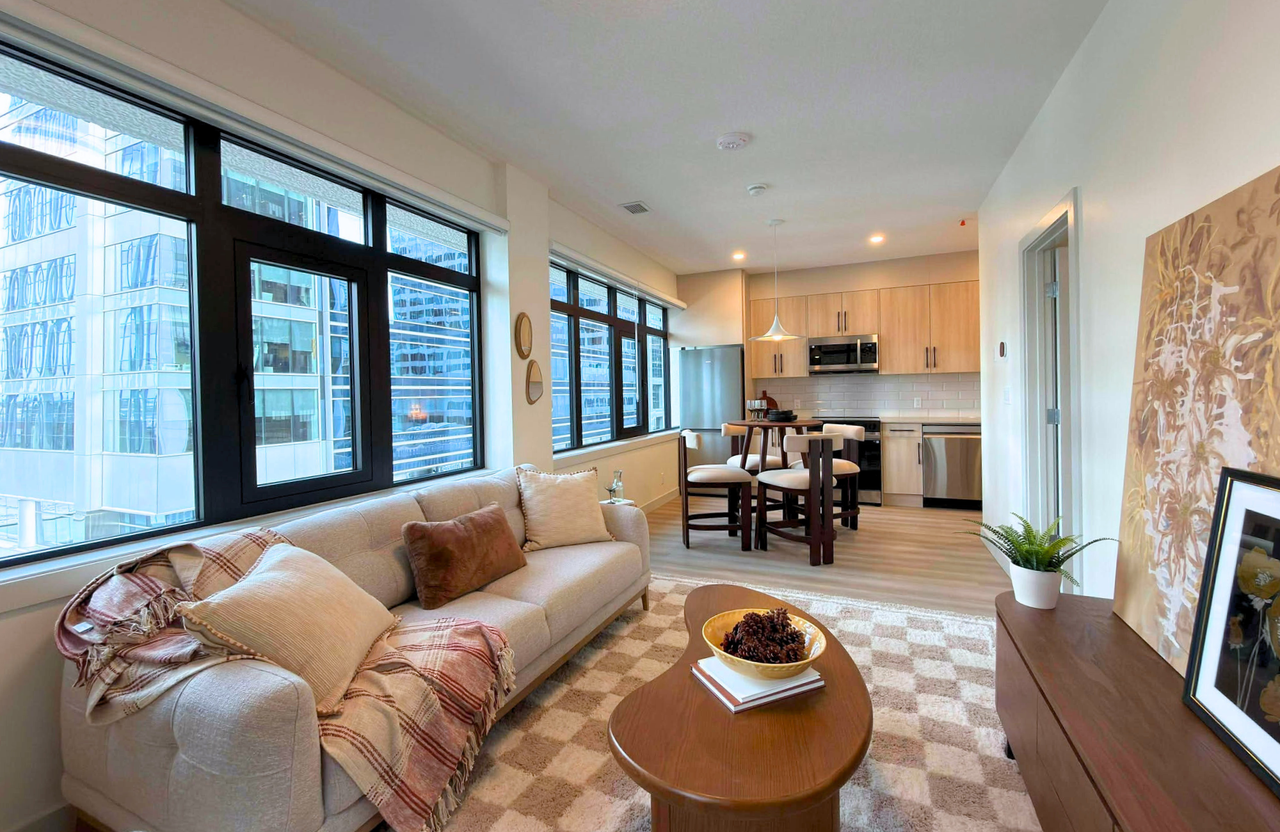 Eau Claire Residences - Photo 5 of 50