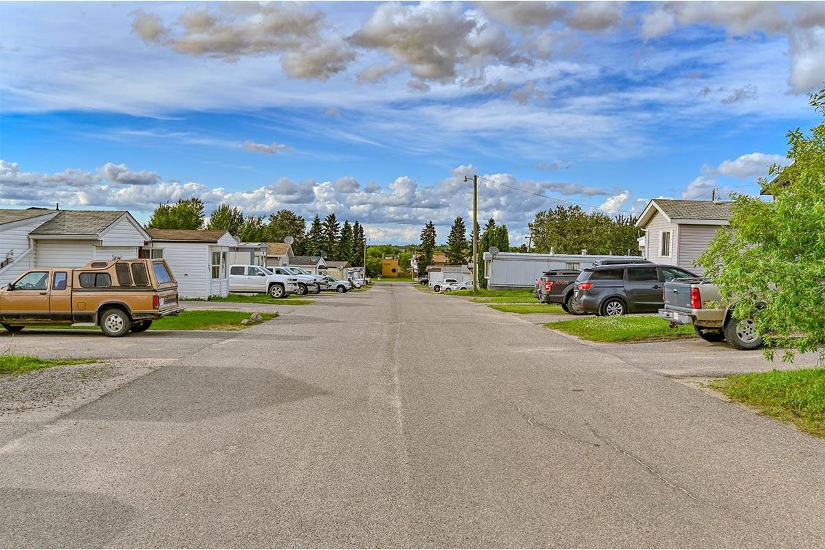 Lakelet Estates - Photo 2 of 5