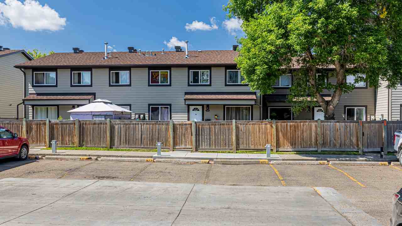 Cricket Court - Photo 4 of 22