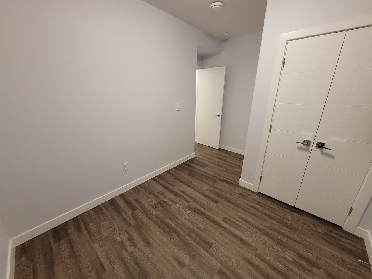 204 Thakur Street (Basement Suite) - Photo 5 of 9