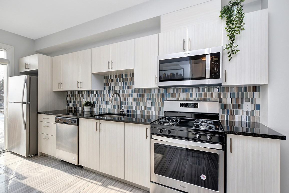 Algonquin Place - Photo 4 of 50