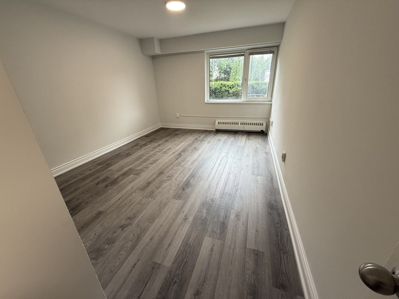 Surrey Place Apartments - Photo 6 of 50