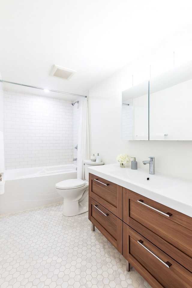 Kits Corner - Photo 7 of 12