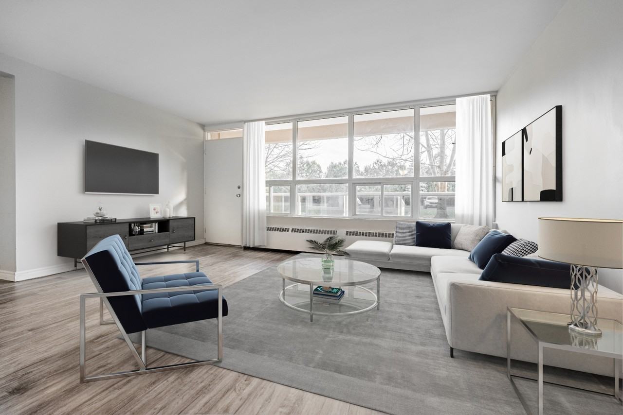 780 Wonderland Road South - Photo 2 of 14