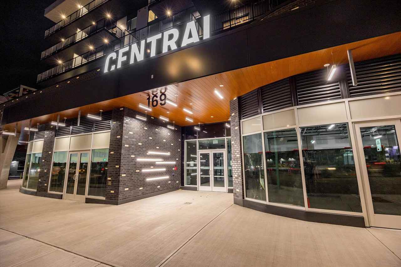 Central - Photo 4 of 50