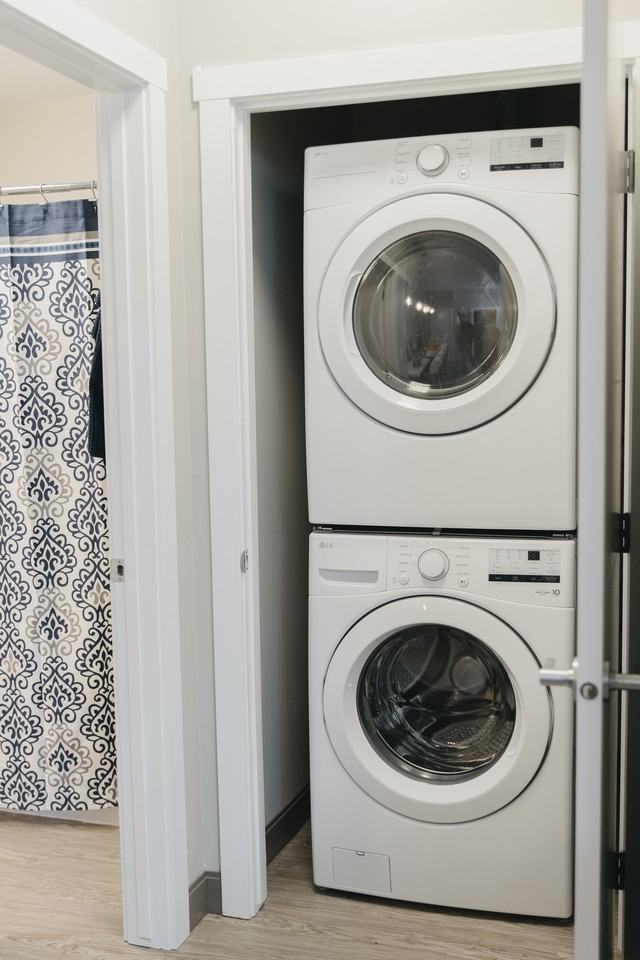 2424 Buhler Avenue - Photo 4 of 50