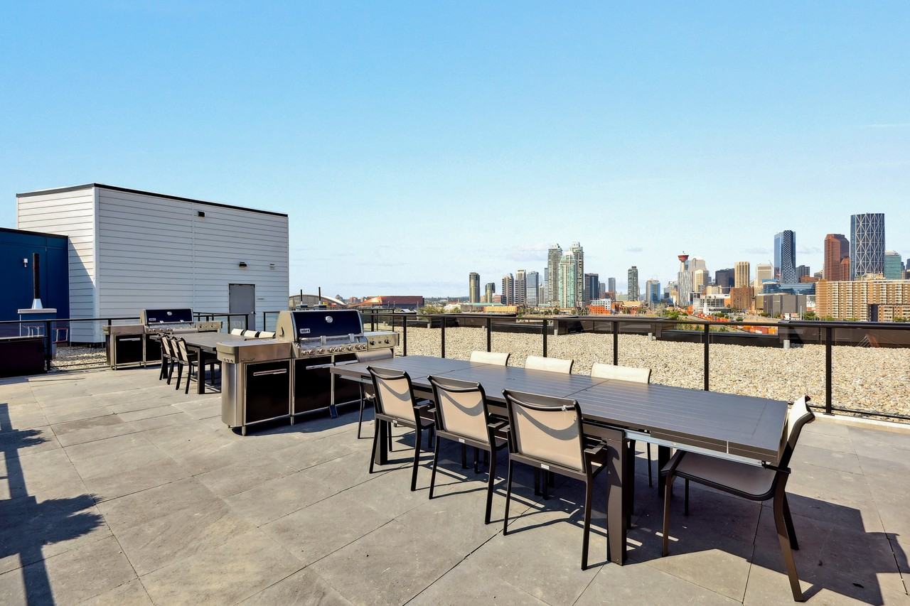 River's Edge - Photo 2 of 41