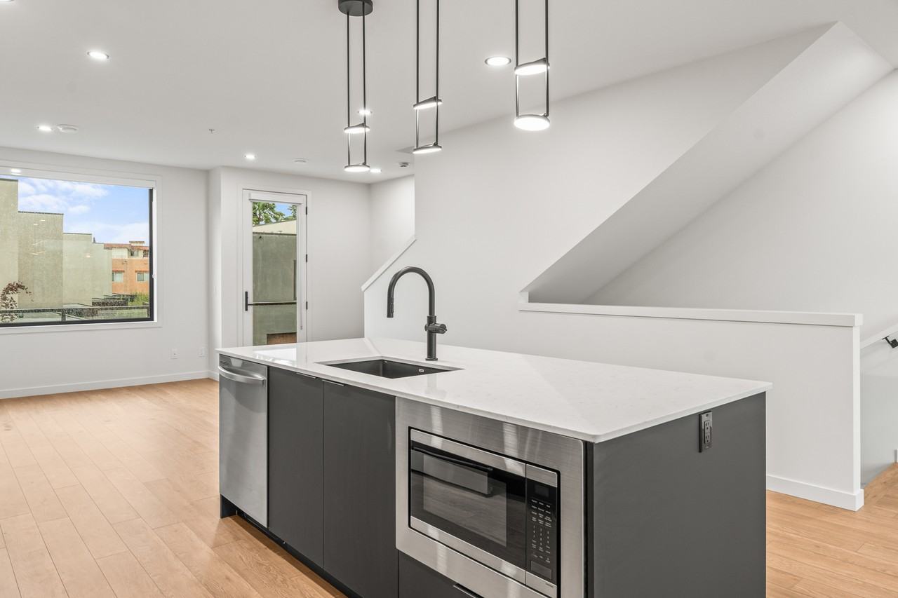 Westmin 795 - Photo 6 of 24