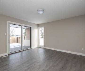 Lymburn - Photo 3 of 10