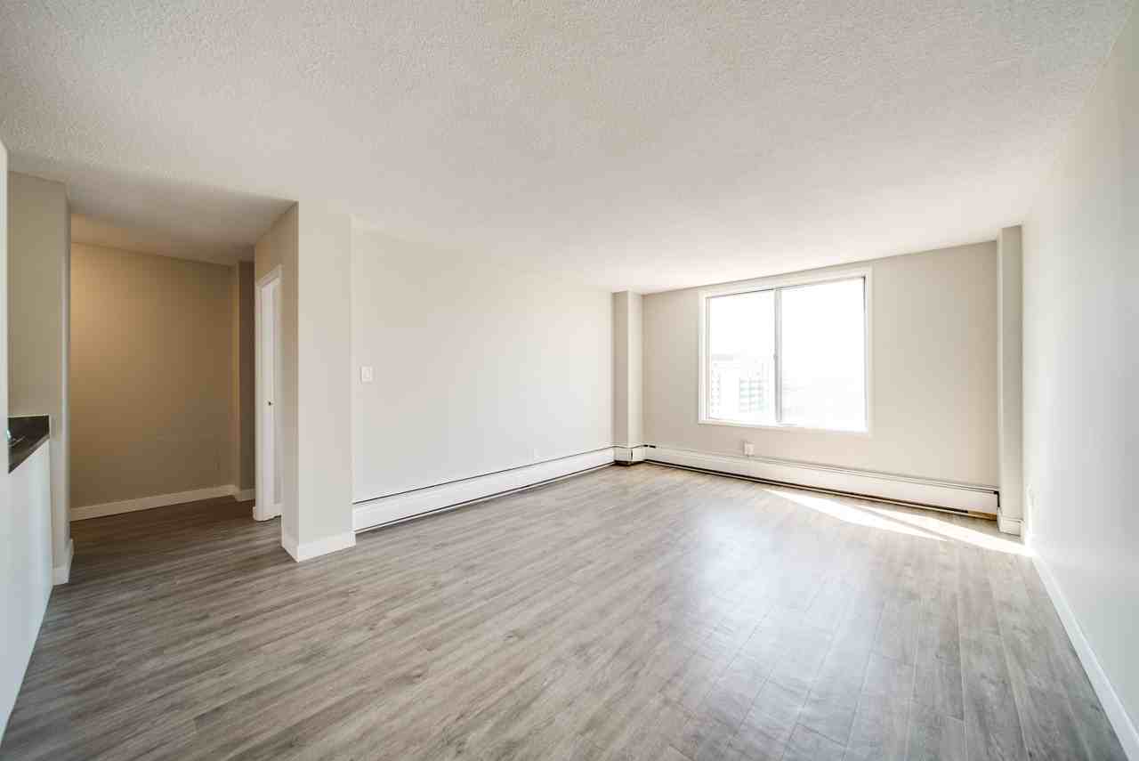 York Tower - Photo 5 of 8