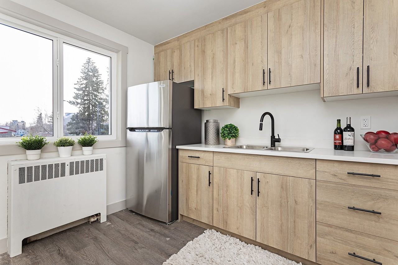 The Duchess (11748 125 Street) - Photo 4 of 50