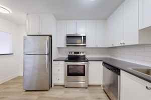 featured image of 530 Proudfoot Lane