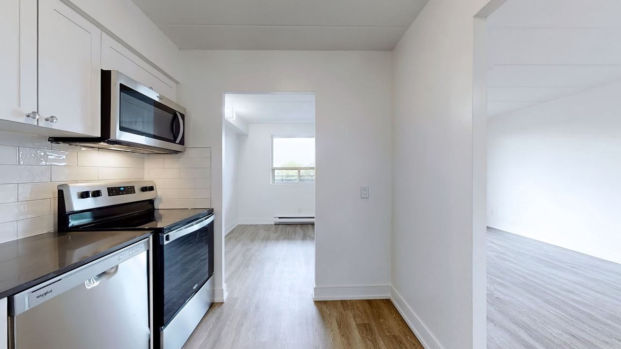 110 Nonquon Road - Photo 2 of 27