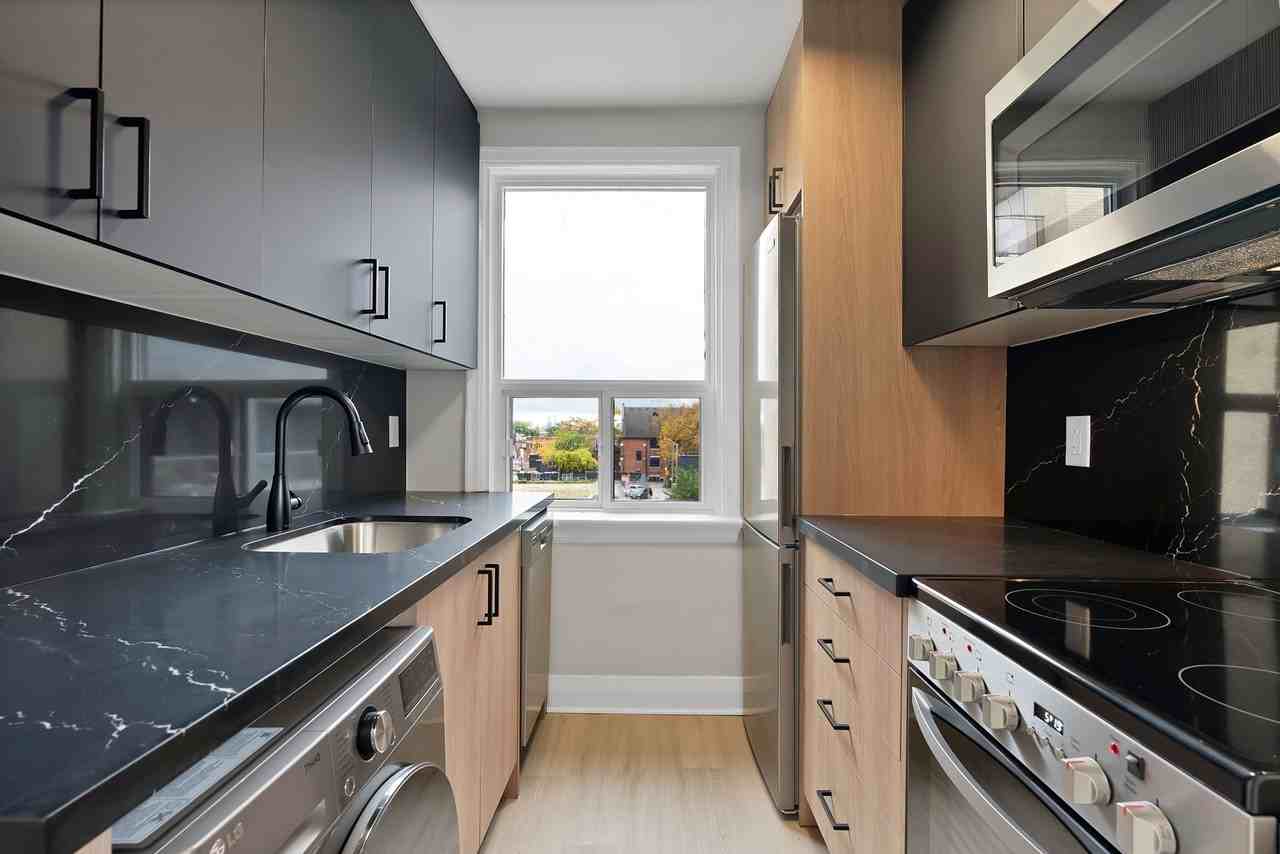 50 Raglan Ave - Photo 5 of 50