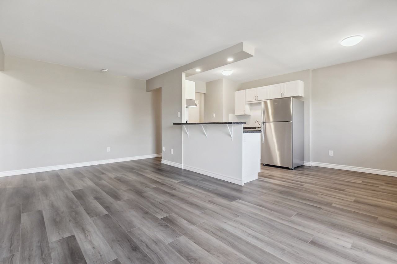 Granite House - Photo 5 of 50