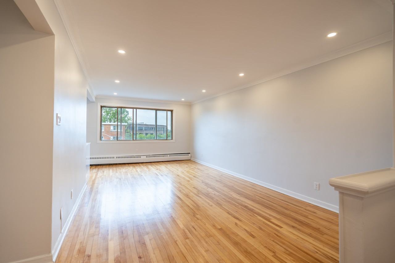 Victoria Towers - Photo 6 of 42