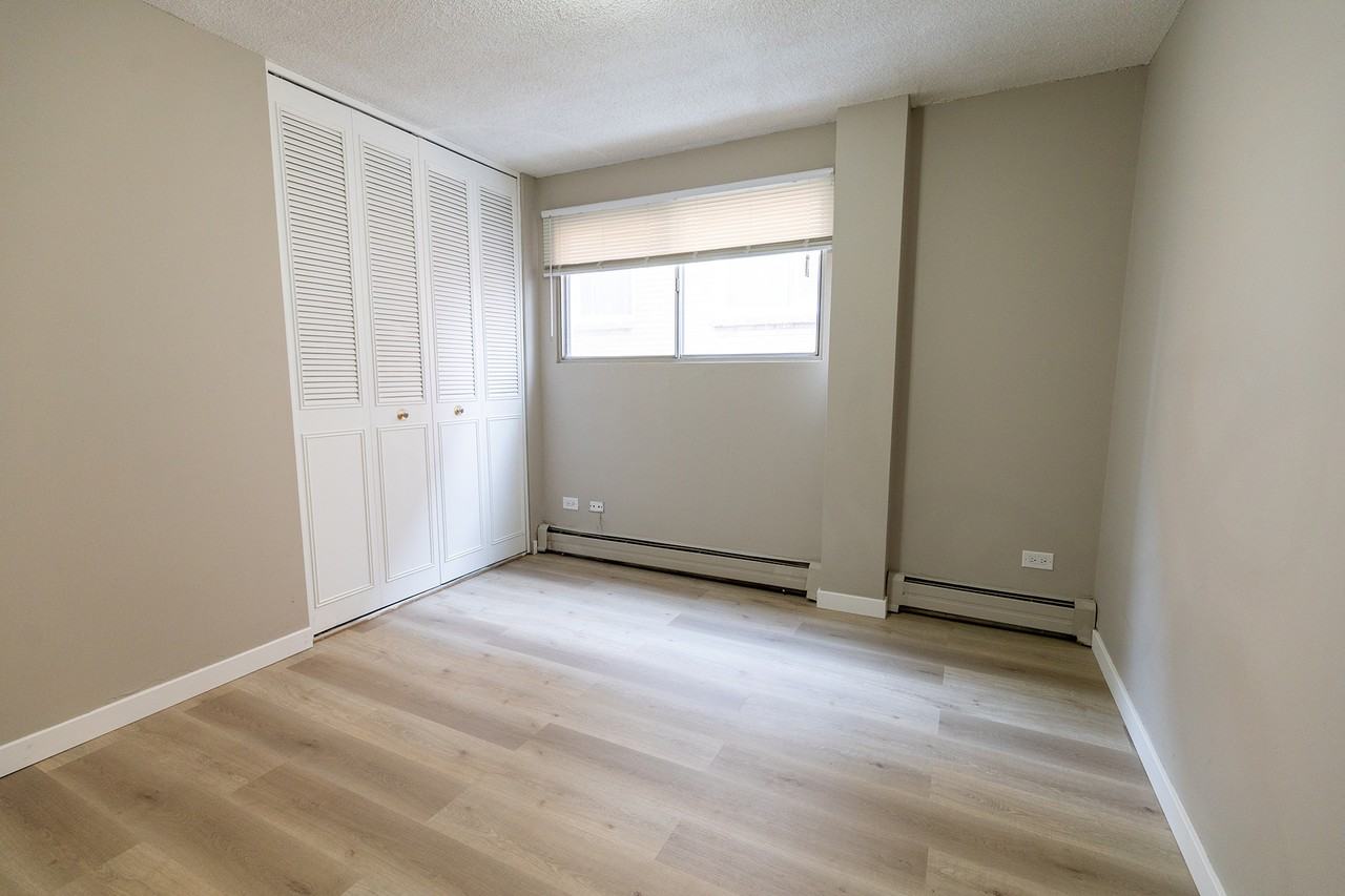 Westbrook Manor - Photo 7 of 14