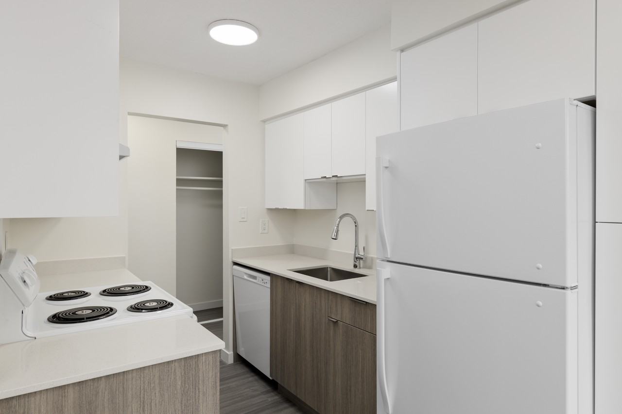 Penelope Apartments Ltd. - Photo 4 of 34