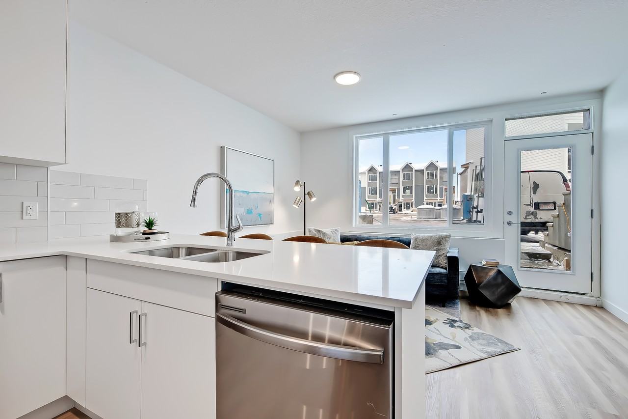 Saddleridge Avas - Photo 5 of 15