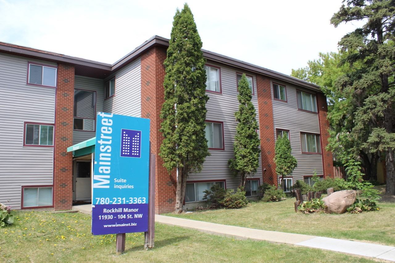 Rockhill Manor - Photo 2 of 10