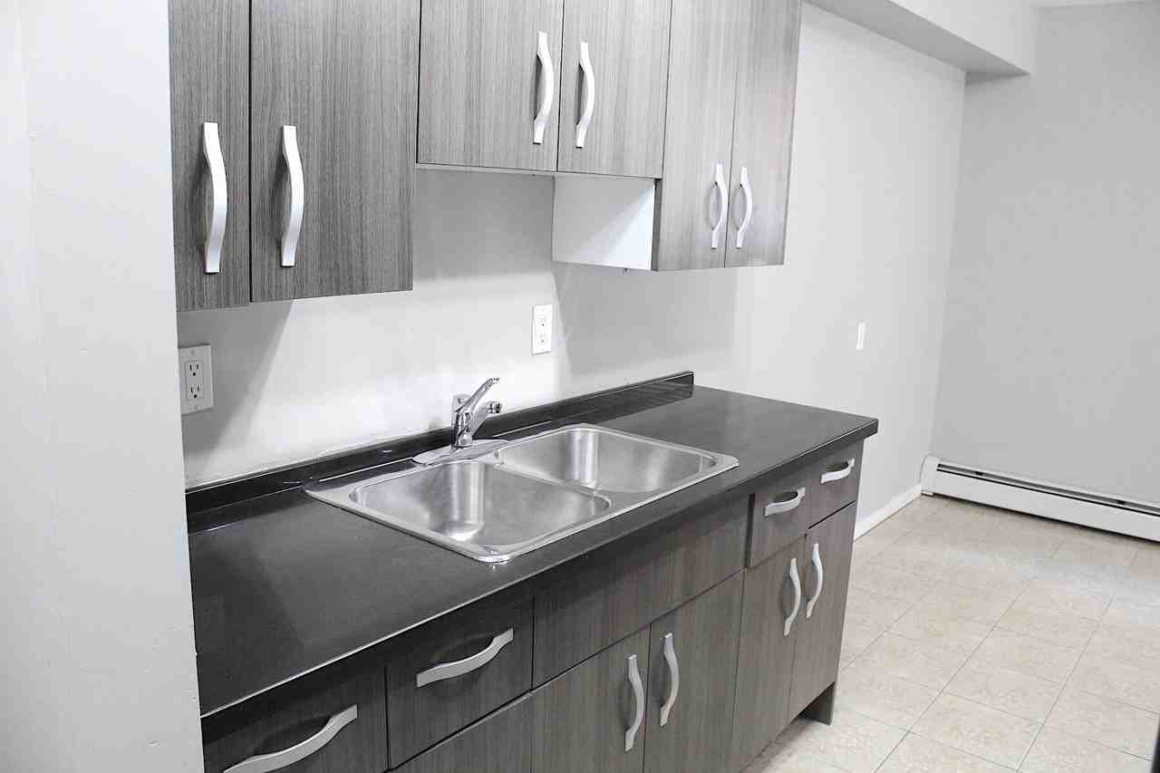 Aquarius Place - Photo 7 of 11