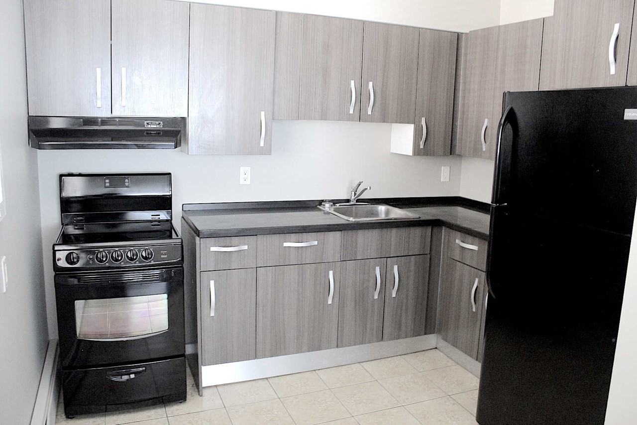 Aquarius Place - Photo 7 of 10