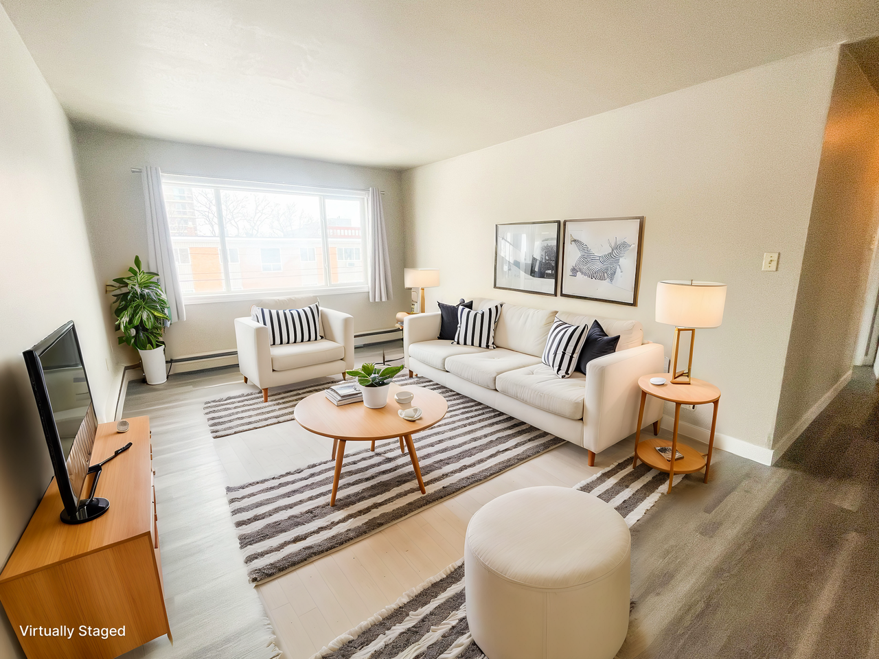 Ret 3929 - Photo 3 of 10