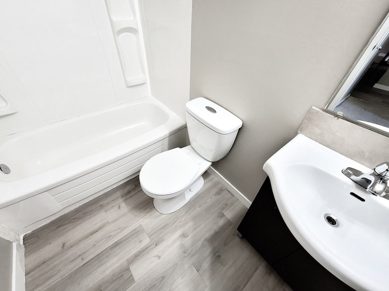 Mainstreet Mews - Photo 4 of 7