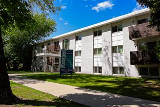 Centre 102 - Photo 1 of 1