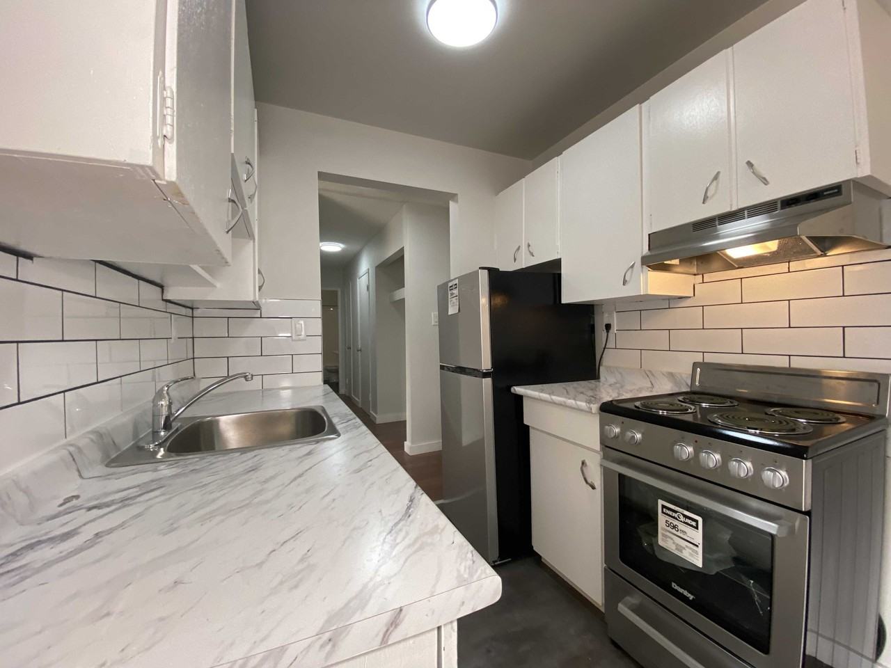 Centre 102 - Photo 5 of 10