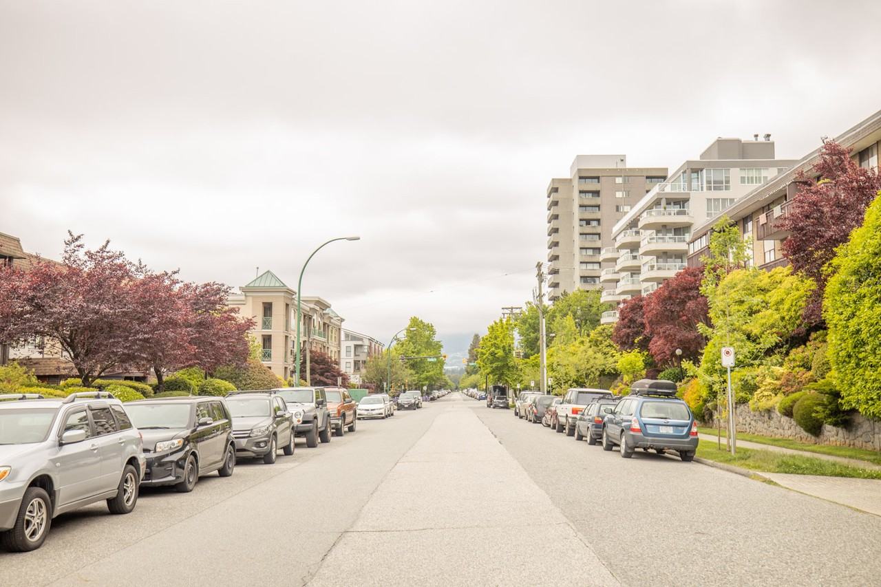 Bay Court - Photo 2 of 11